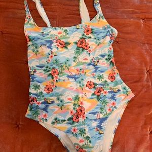 Multicolored One peice